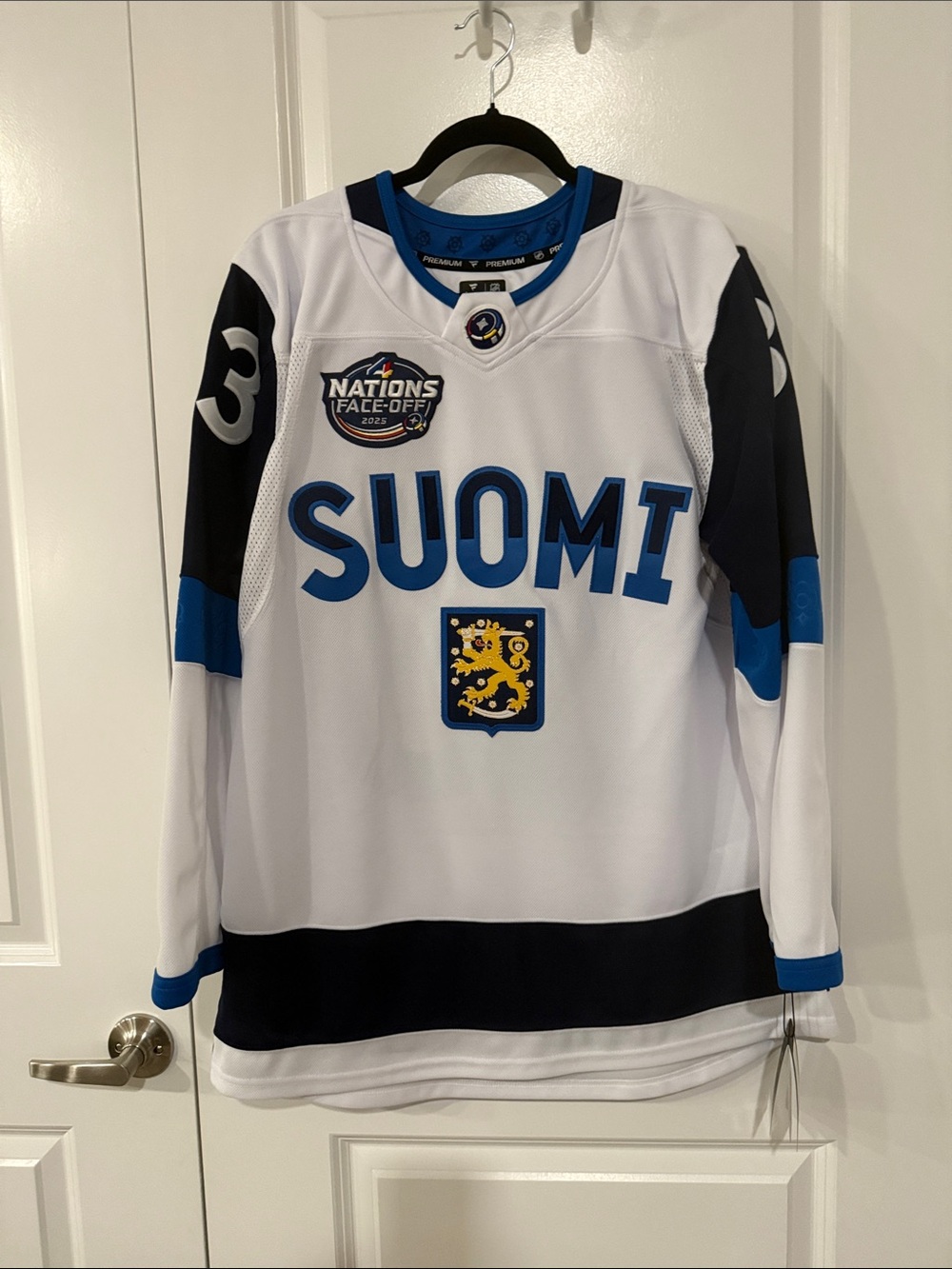 SUOMI Four Nations Esa Lindell #23 Jersey size 46